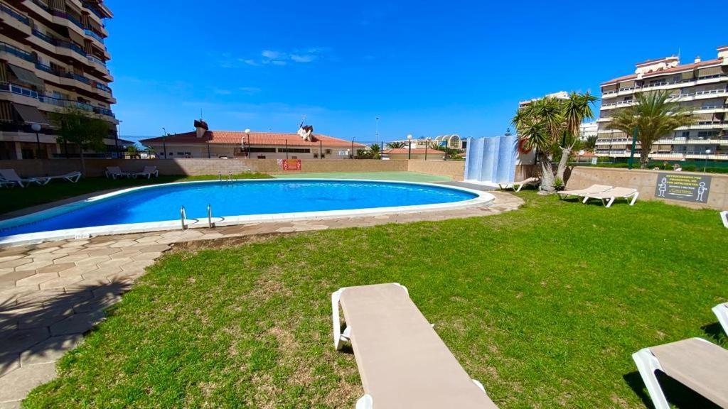 Vistas Al Mar Jardines Canarios Los Cristianos لوس كريستيانوس المظهر الخارجي الصورة